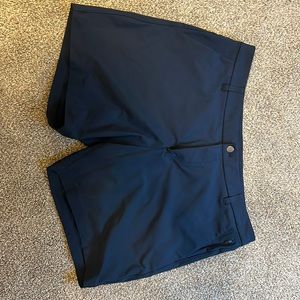 Lulu Lemon Commission short 7”